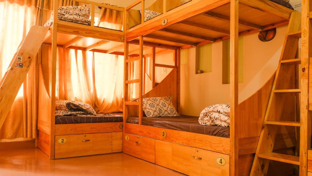Dora Hostel Dalat Exteriör bild